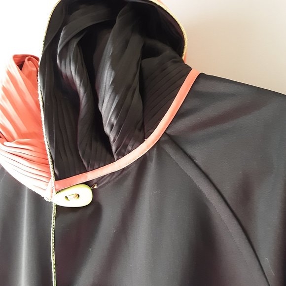 UBU Reversible Button Parisian Coat Black & Coral Size Small - Picture 5 of 15